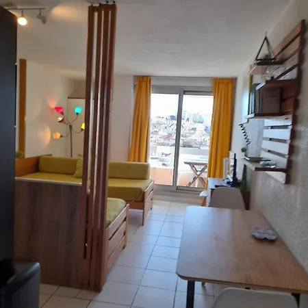 Studio Victoria Surf